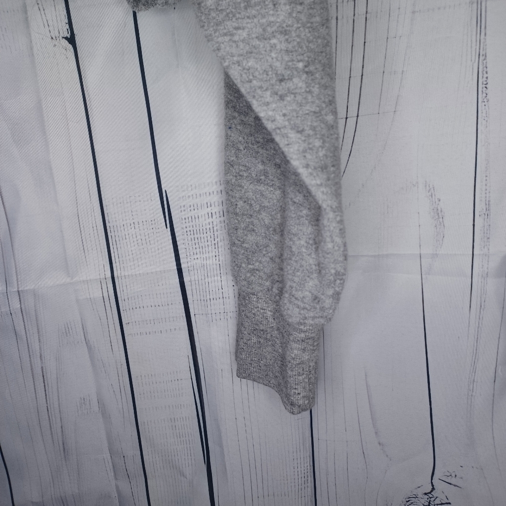 Madewell MWL gray cropped hooded cozy v-neck sweatshirt - Picture 10 of 12
